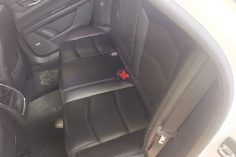 凯迪拉克CT6 2017款 28T 豪华型中控内饰21