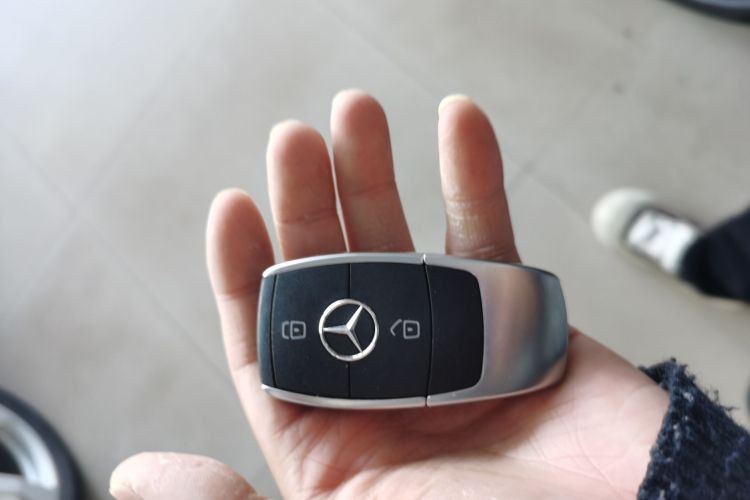 奔驰B级 2021款 B 200 动感型中控内饰7001