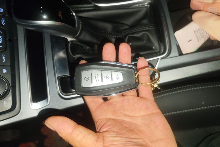 吉利汽车 帝豪 2021款 UP 1.5L CVT豪华型中控内饰11