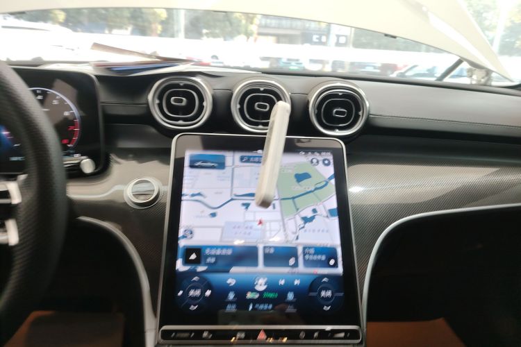 奔驰C级 2024款 改款 C 260 L 运动版中控内饰16