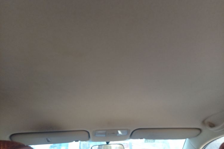 现代 瑞纳 2014款 1.4L 手动智能型GLS中控内饰22