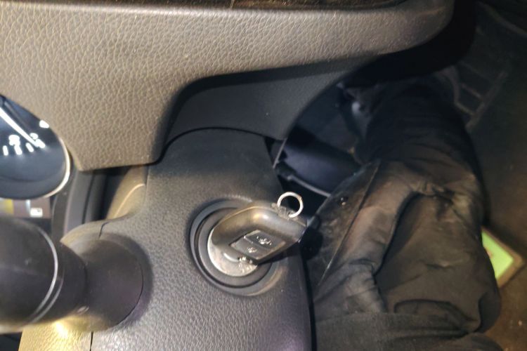 日产 逍客 2017款 2.0L CVT精英版 国V中控内饰11