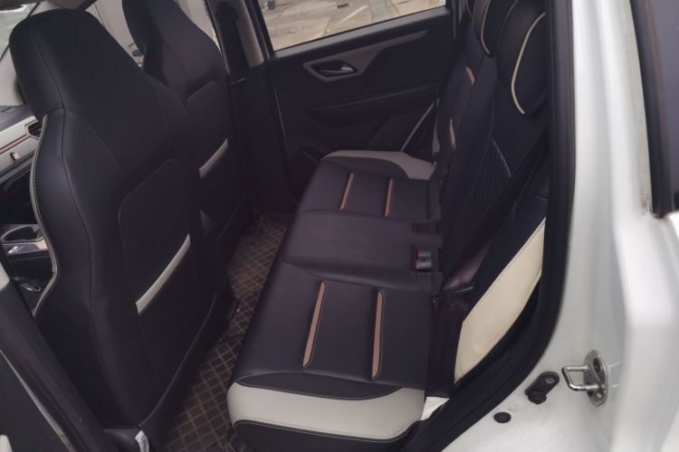 思皓 2022款 花仙子款 满天星中控内饰21