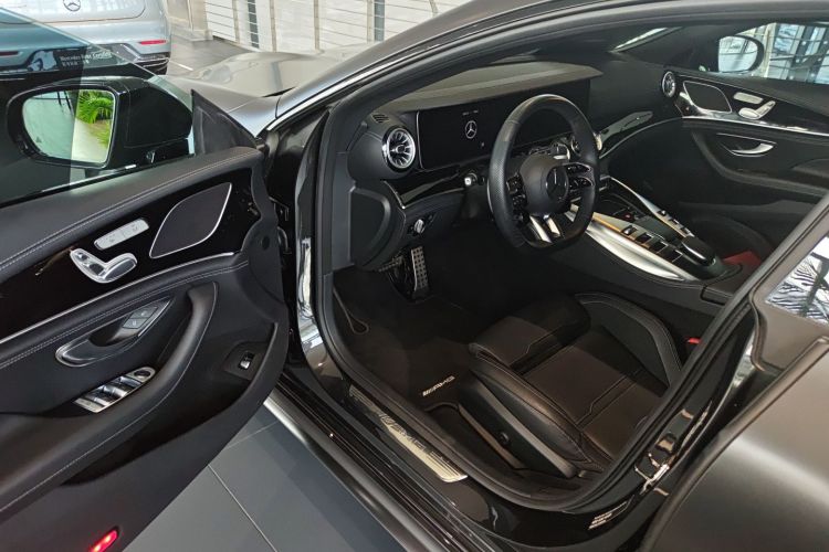 奔驰 2023款 AMG GT 50 四门跑车中控内饰20