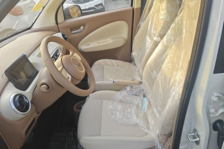 五菱汽车 宏光MINIEV 2025款 四门版 进阶款中控内饰19