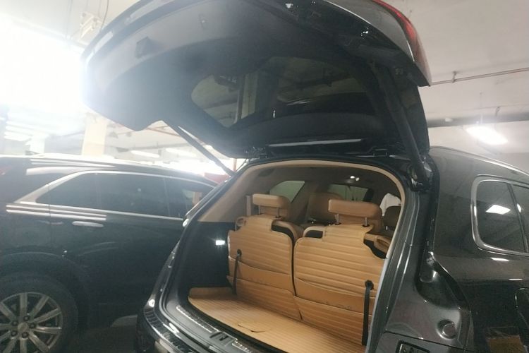 鸿蒙智行 问界M7 2022款 1.5T 后驱舒适版机舱底盘23