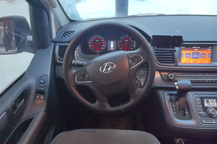 上汽大通MAXUS 大通G10 2018款 PLUS 2.0T 自动精英版中控内饰13