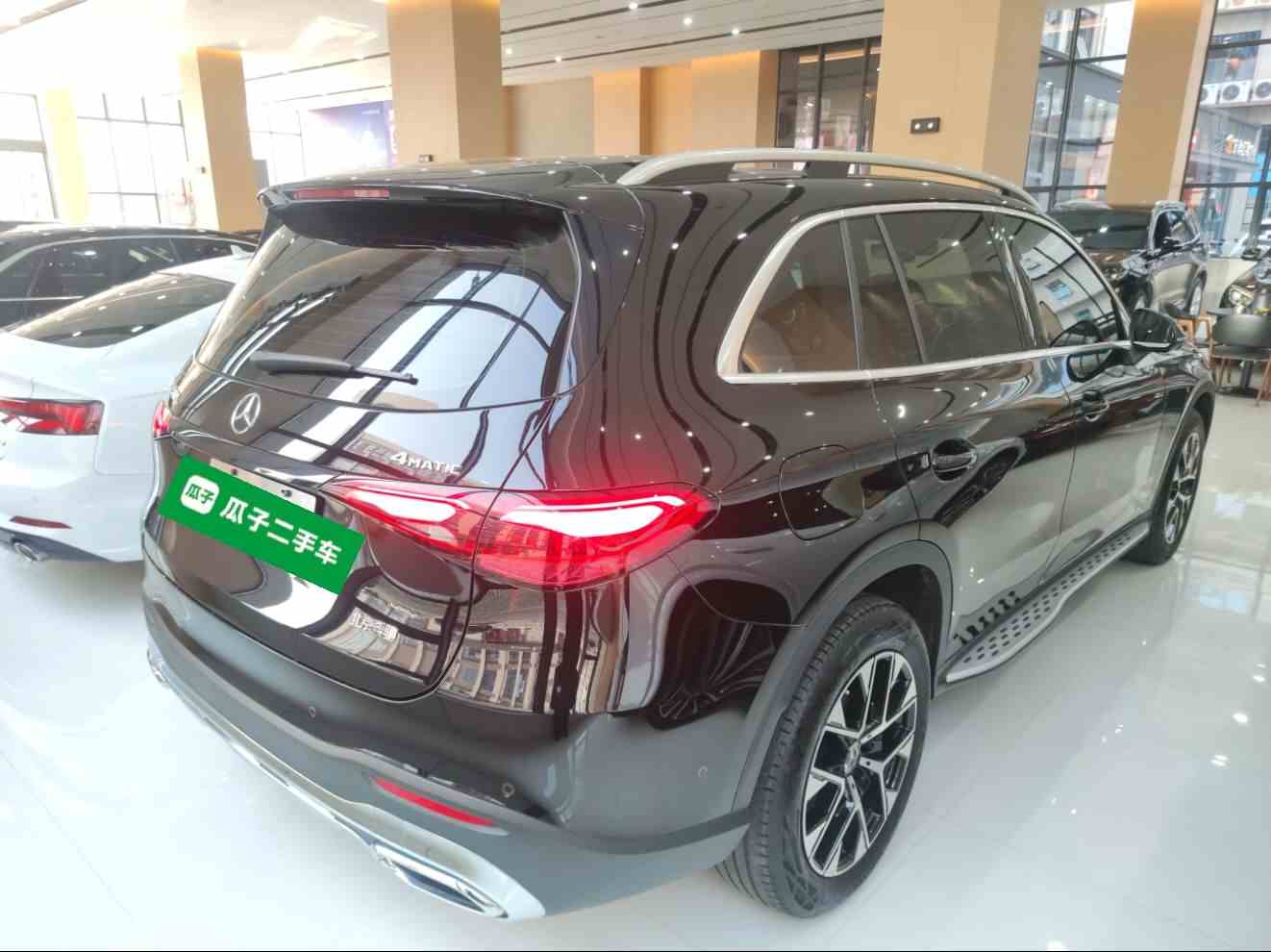 奔驰GLC 2025款 改款 GLC 260 L 4MATIC 动感型(5)
