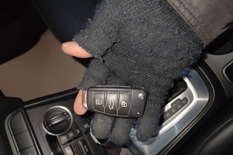 奥迪Q3 2017款 30 TFSI 风尚型中控内饰11