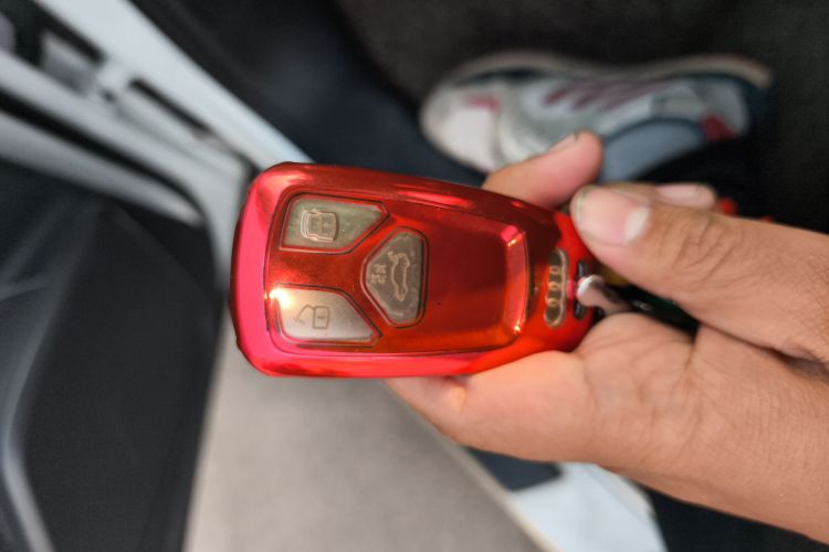 奥迪Q5L 2020款 45 TFSI 尊享时尚型中控内饰7001