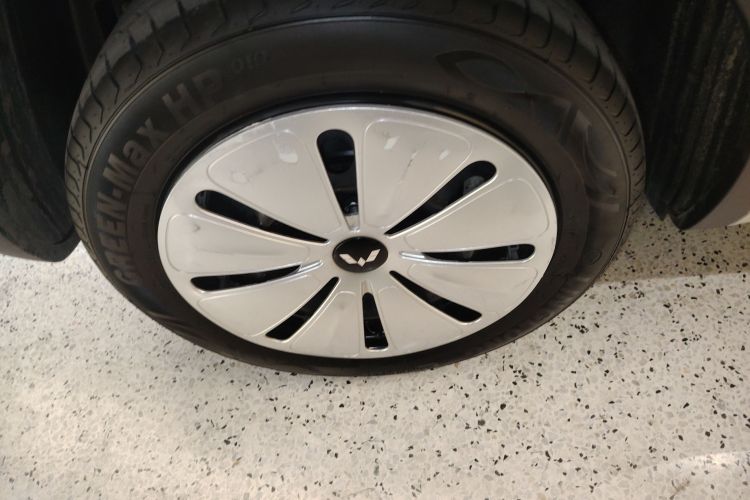 五菱汽车 五菱缤果 2023款 203km 轻享款车身外观6008