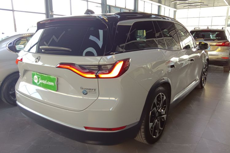 蔚来ES8 2020款 580KM 签名版 六座版车身外观7