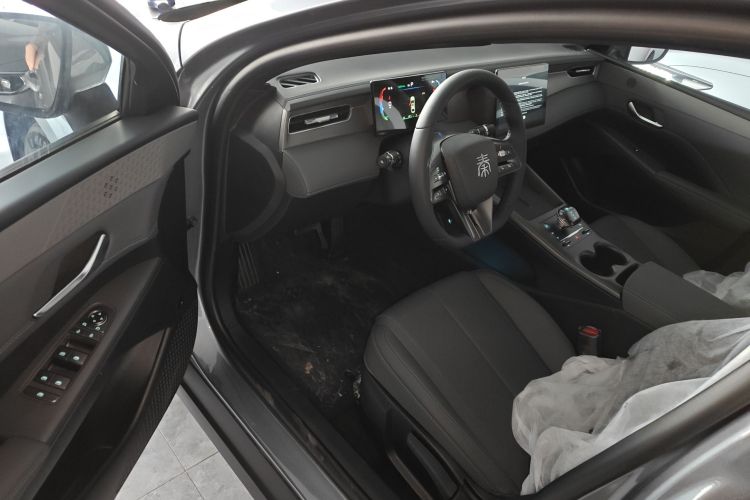 比亚迪 秦PLUS 2025款 DM-i 智驾版 55KM领先型中控内饰20