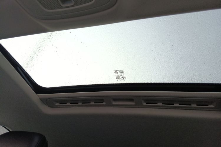 荣威i5 2021款 1.5L CVT钻石版中控内饰22