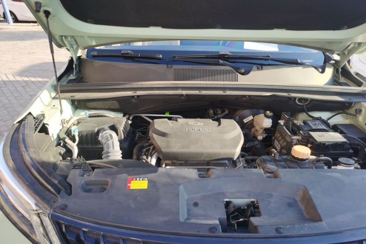 五菱汽车 五菱星辰 2021款 1.5T CVT星曜版机舱底盘24