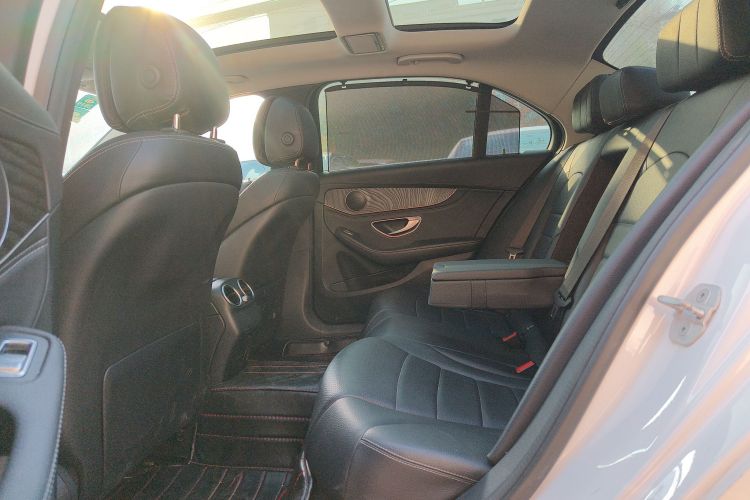 奔驰C级 2015款 C 200 L 运动型中控内饰21