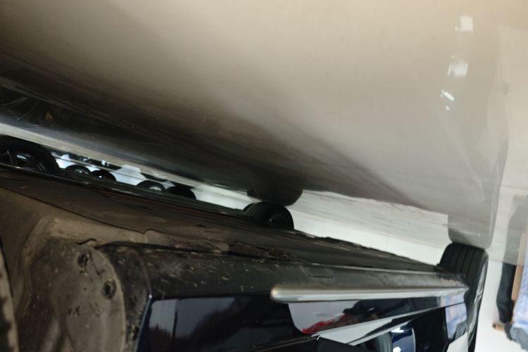 奔驰C级 2019款 改款 C 260 L 运动版局部细节9001