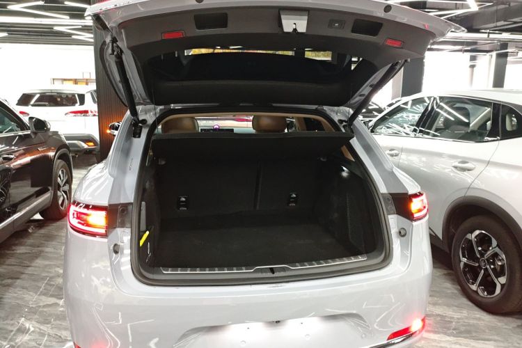 鸿蒙智行 问界M5 2025款 纯电  Ultra 后驱版机舱底盘23