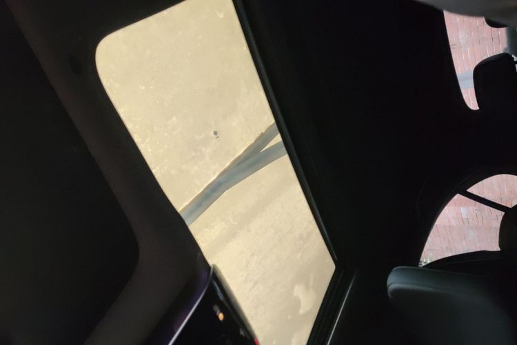 奔驰C级 2022款 改款 C 200 L 运动版局部细节22