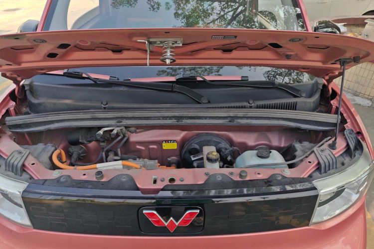 五菱汽车 宏光MINIEV 2021款 马卡龙时尚款 三元锂机舱底盘24