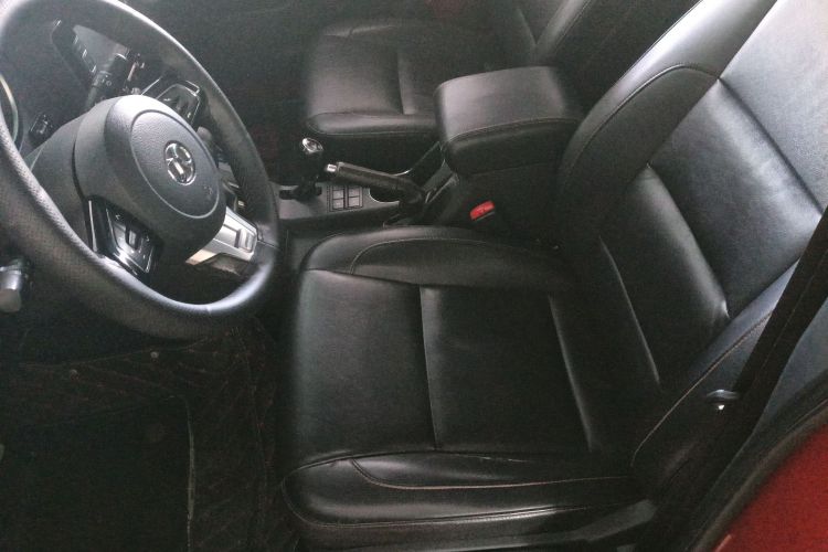 北京BJ40 2016款 40L 2.3T 自动四驱尊享版局部细节19