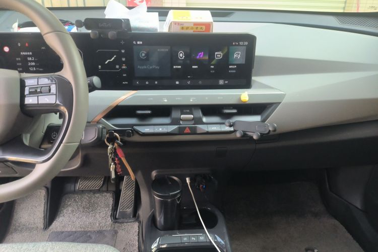 起亚EV5 2024款 530 Land中控内饰16