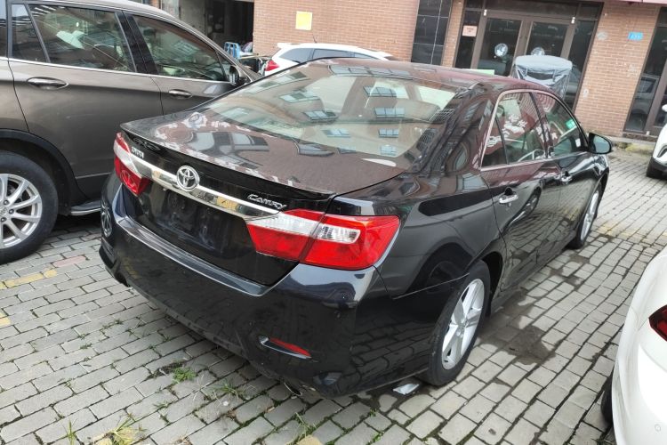 丰田 凯美瑞 2012款 骏瑞 2.0S 耀动版车身外观7