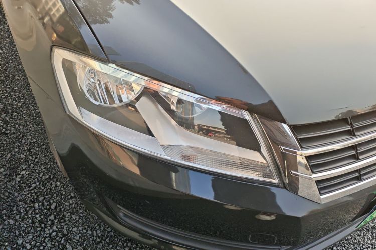 大众 朗逸 2013款 改款经典 1.6L 手动风尚版车身外观8