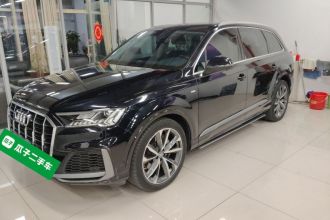 奥迪Q7 2020款 55 TFSI quattro S line运动型