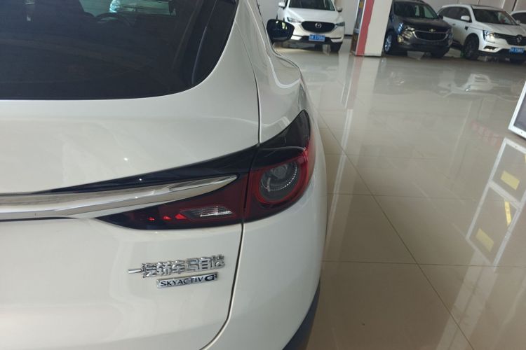 马自达CX-4 2020款 2.0L 自动两驱蓝天活力版车身外观9