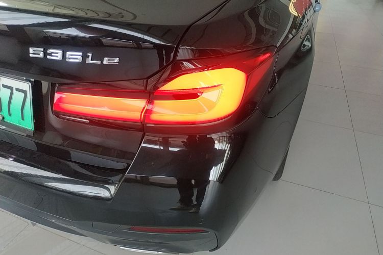 宝马5系新能源 2021款 535Le 先锋版M运动套装车身外观9