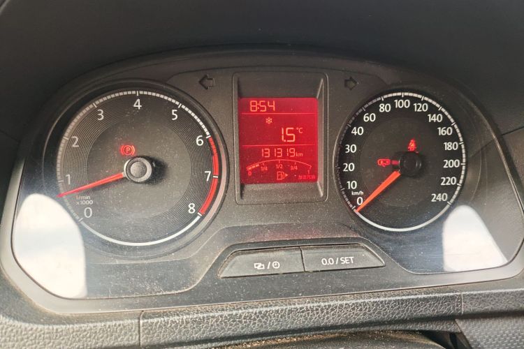 大众 捷达 2019款 梦想版 1.4L 手动时尚型中控内饰15