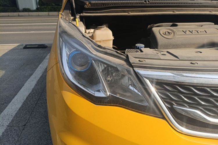 长安凯程 长安欧尚A600 2017款 1.5L 手动标准型车身外观8