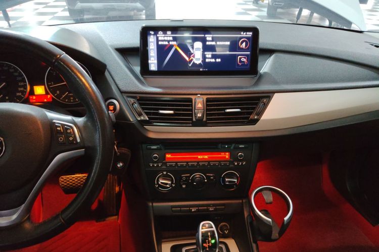 宝马X1 2014款 sDrive18i 时尚型中控内饰16