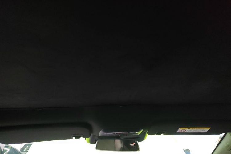 小鹏P7 2021款 670E鹏翼版中控内饰22