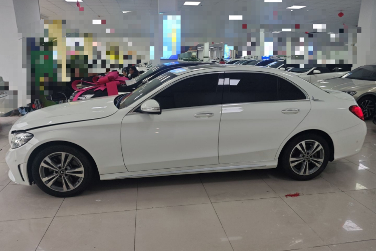 奔驰C级 2019款 C 180 L 时尚型运动版车身外观6003