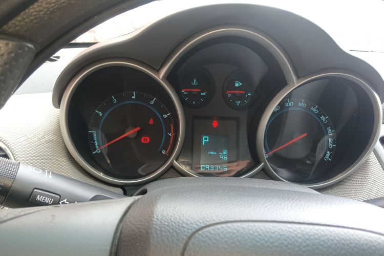 雪佛兰 科鲁兹 2013款 1.8L SE AT中控内饰14