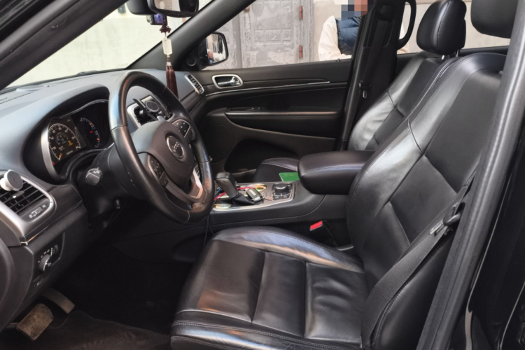 Jeep 大切诺基(进口) 2017款 3.0L 舒享导航版中控内饰19