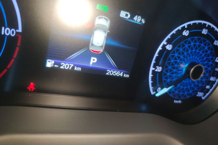 红旗E-QM5 2023款 改款 基础出行版中控内饰15