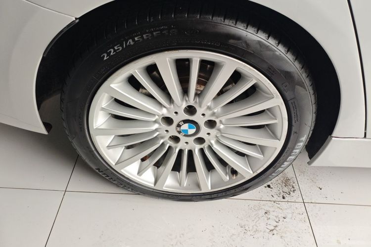 宝马3系 2018款 320Li 时尚型车身外观6008