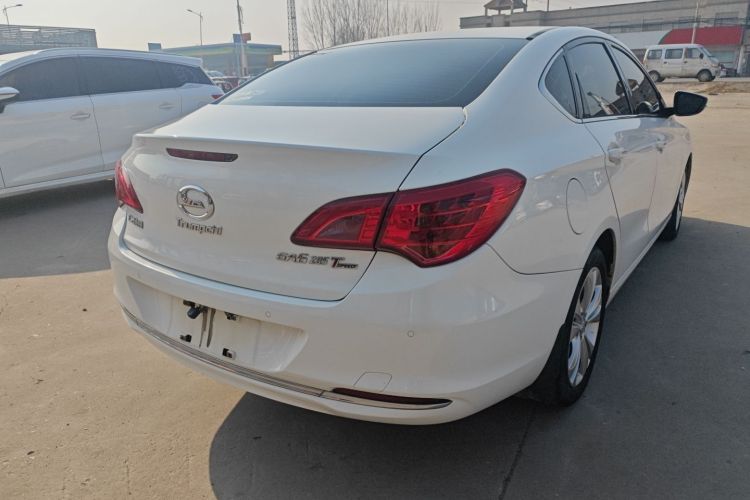 广汽传祺 传祺GA6 2016款 235T DCT精英版车身外观6005