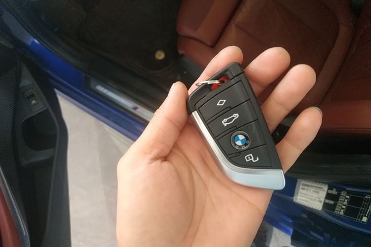 宝马3系 2022款 325Li M运动套装中控内饰11