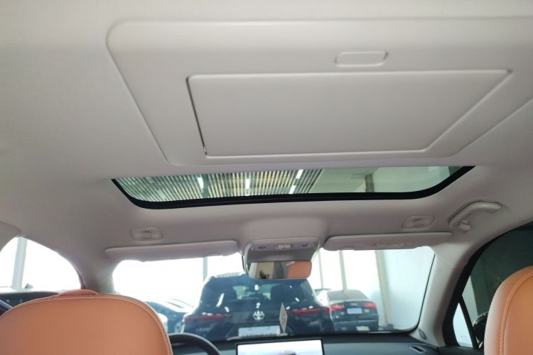 零跑汽车 零跑C16 2026款 增程 280激光雷达智尊版 6座中控内饰22