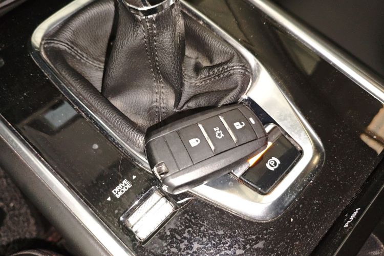 长安CS75 2020款 280T 手动智惠型 国VI中控内饰11