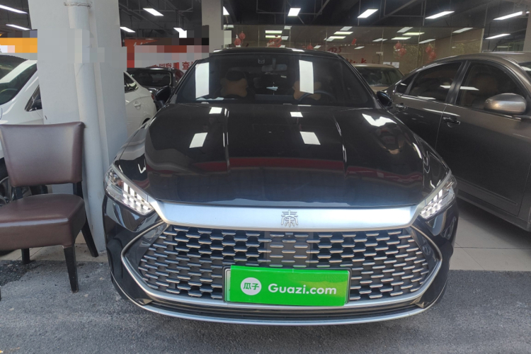 比亚迪 秦PLUS 2021款 DM-i 55KM 旗舰型车身外观2