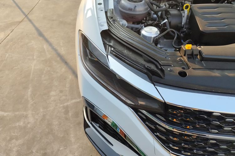 大众 朗逸 2024款 1.5L 自动星空五百万版车身外观8