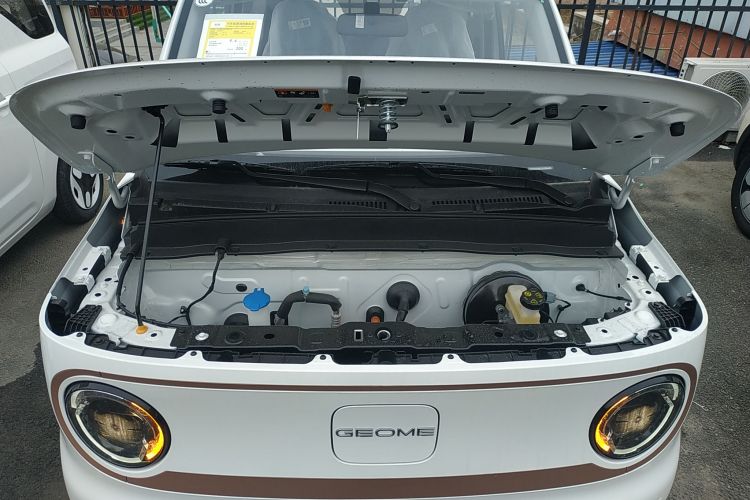 吉利银河 2024款 熊猫mini 200km 耐力熊机舱底盘24