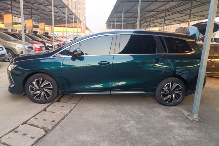 东风风行 风行游艇 2022款 1.5T DCT揽月版车身外观4