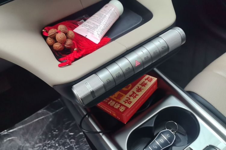 比亚迪 海豚 2023款 420km 时尚版中控内饰18