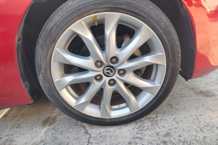 马自达3 昂克赛拉 2016款 两厢 2.0L 自动旗舰型车身外观10